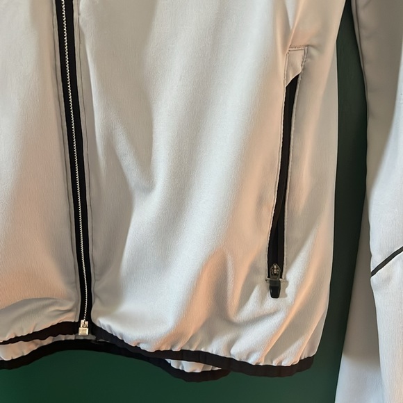 ASICS Motion Dry Jacket - Picture 5 of 5